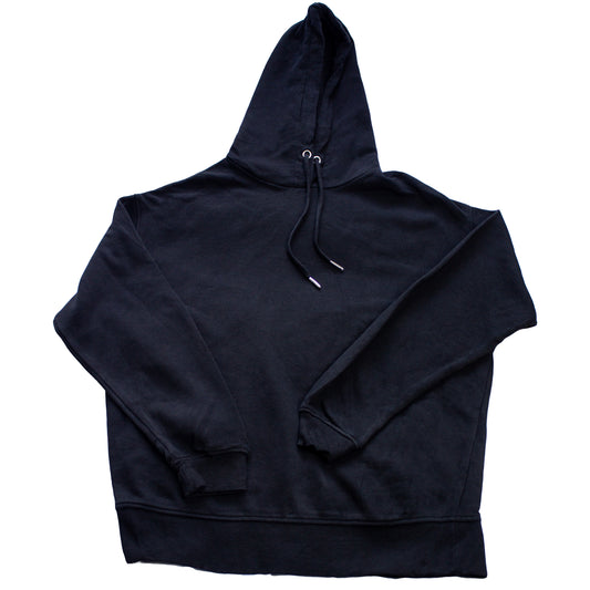 Polera "FyF" negro clásico con capucha – (Talla M)
